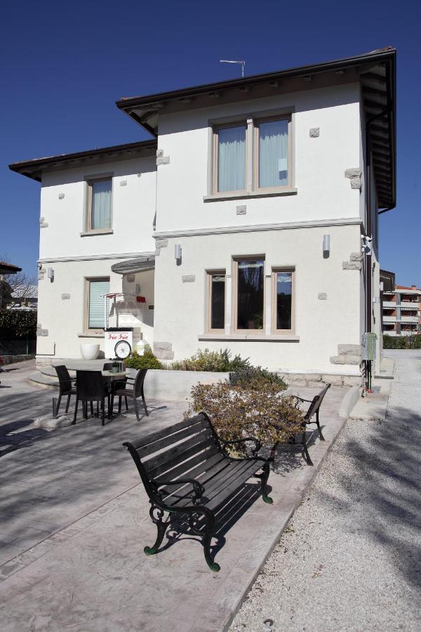 Residence Villa Frio Frio Ронки-дей-Леджонари Экстерьер фото